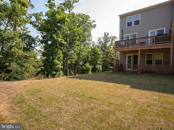5th image of 131 Keller Ct