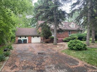 9307 Mortenview Dr, Taylor, MI 48180