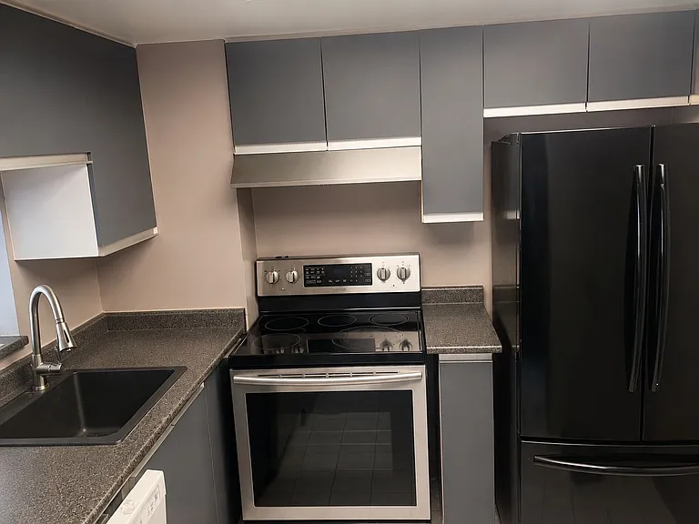 1470 Midland Ave #811 — Photo 4