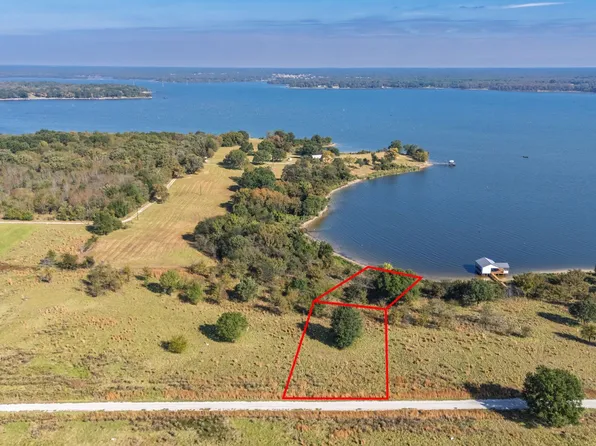 24 Anglers Point Dr, Emory, TX 75440