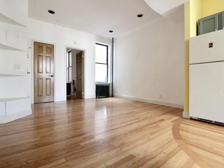 2021 Woodbine St #2FLL — Photo 6