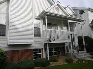 17455 Teton Cir, Lockport, IL 60441