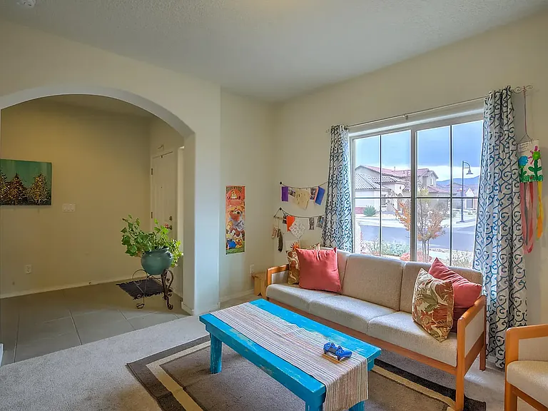 613 Palo Alto Dr NE — Photo 5