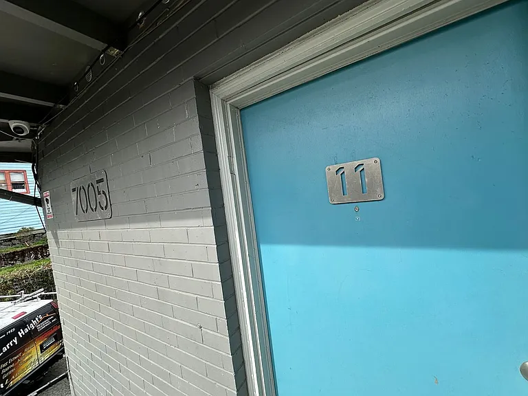 Cascade Court Apartments — Photo 2
