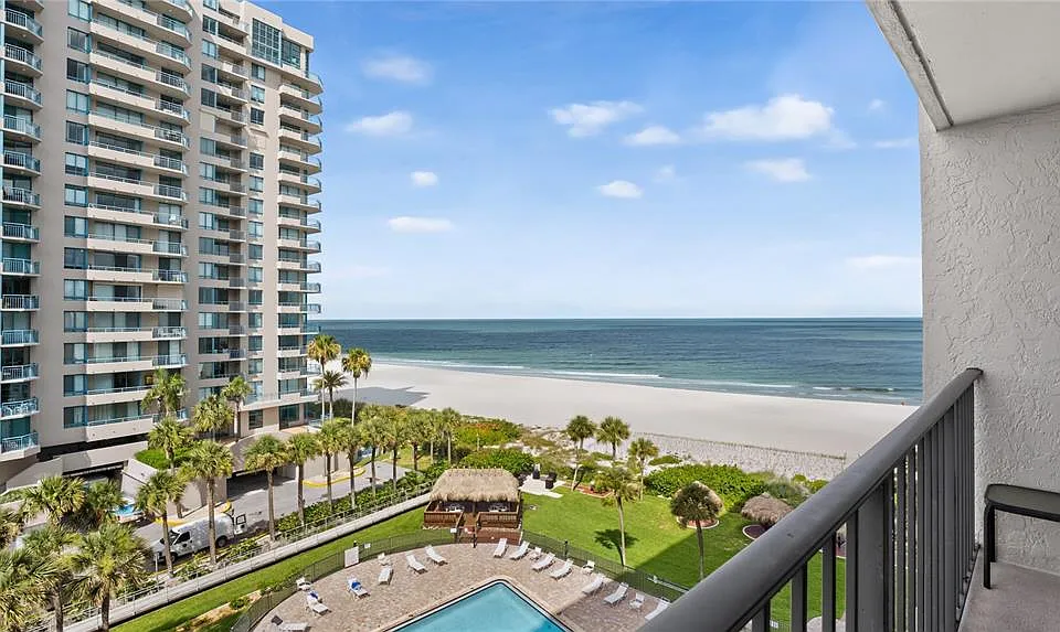 1480 Gulf Blvd #601
