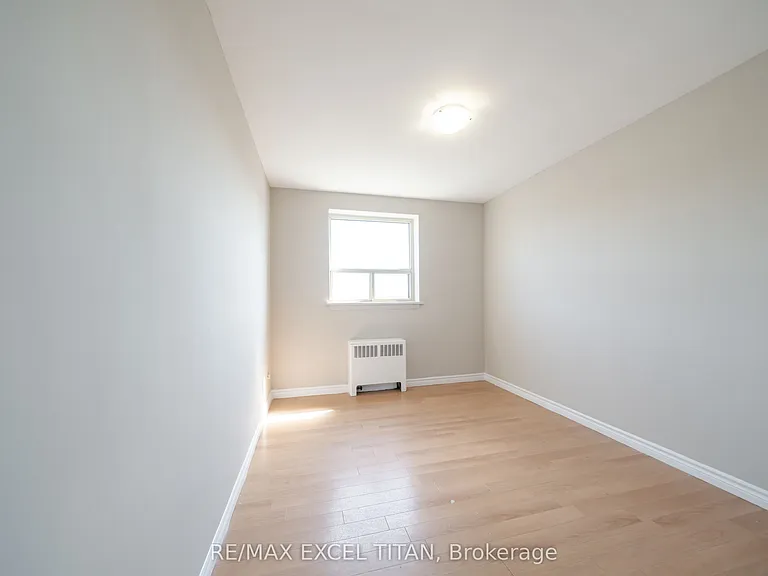 468 Ottawa St N #436D — Photo 2