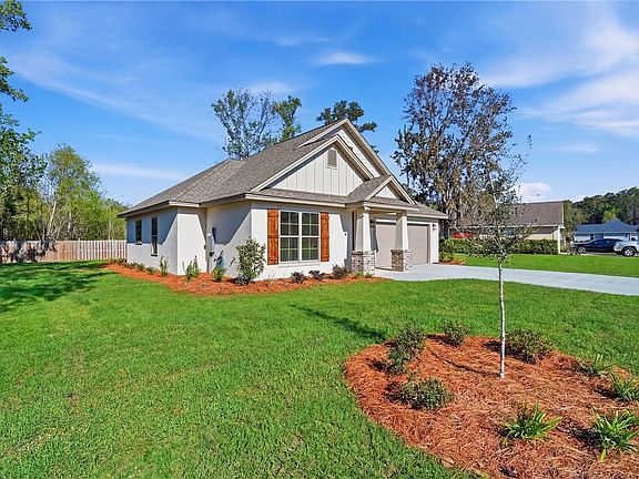 3rd image of 150 Autumn Ridge Ct