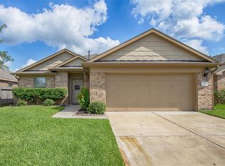 379 Hannah Ln, Alvin, TX 77511