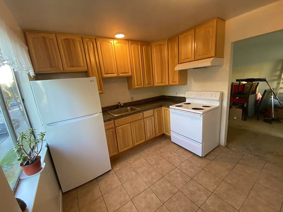 2nd image of 2264 Ellena Dr