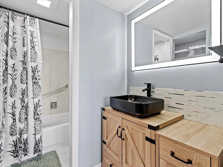 300 Waterway Dr S #308 — Photo 8
