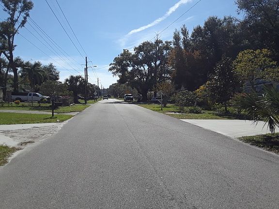4th image of 2011 William Clark Ave
