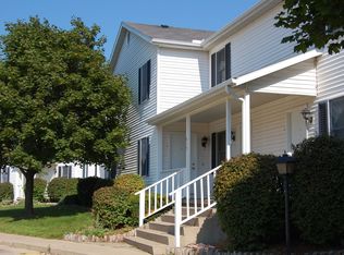 517 S Silverwood Ln APT B, Goshen, IN 46526