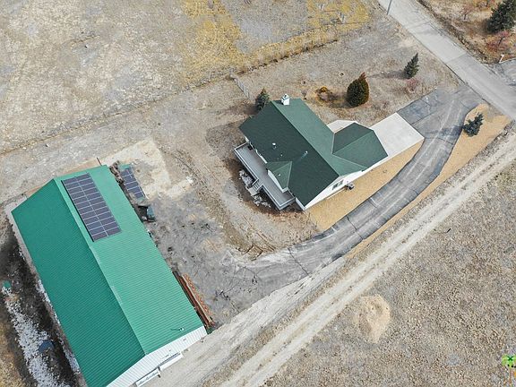 4th image of 215 Arbor Ln