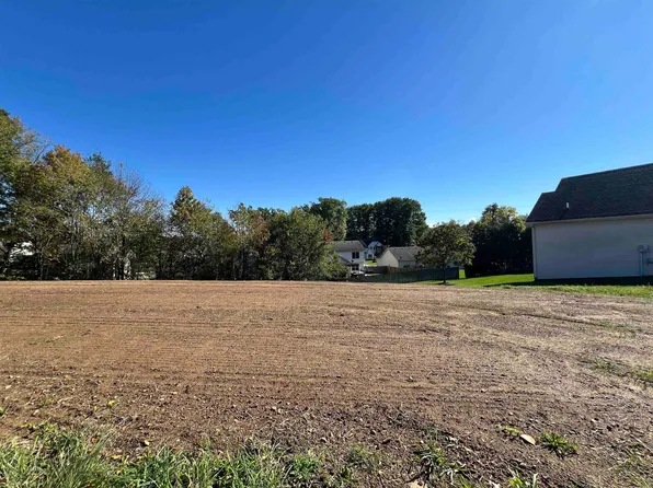 53140 Flowing Stream Ct, South Bend, IN 46628