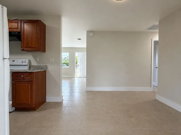 3982 Wheaton Ct — Photo 8