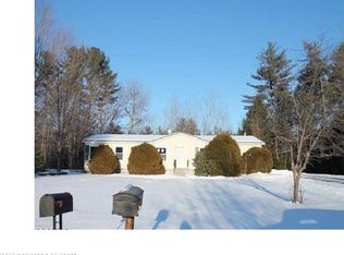 39 Circle Dr, Cornish, ME 04020
