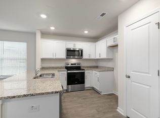 131 March Creek Dr, Fuquay Varina, NC 27526