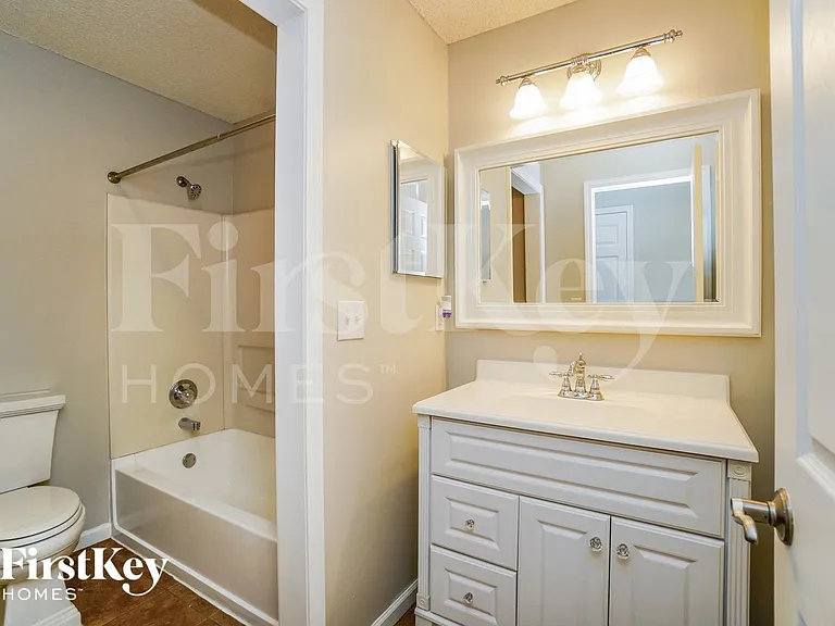 5241 Frisco Dr — Photo 13