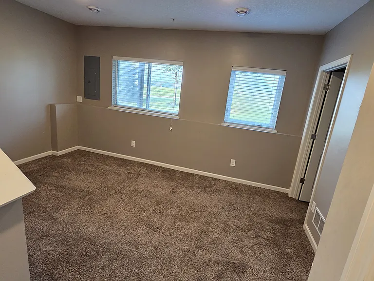 basement room,use as bedroom/ or office /or living space