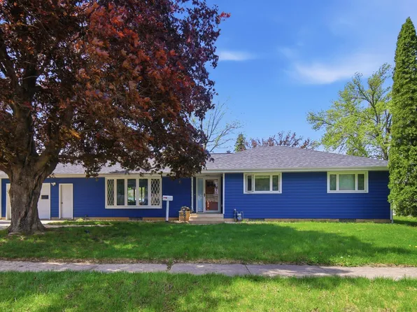 105 21st St NW, Austin, MN 55912