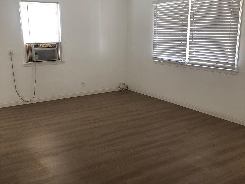 1st image of 417 Park Ave