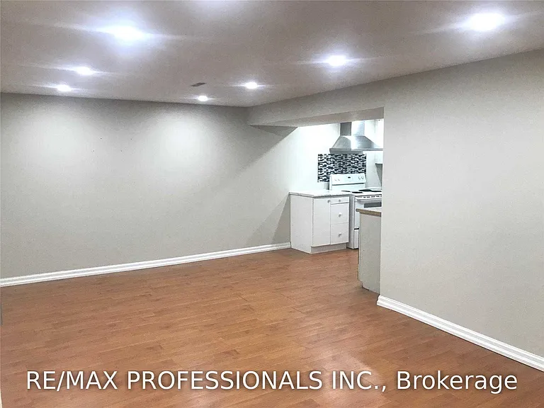1582 Otterby Rd #BASEMENT — Photo 10