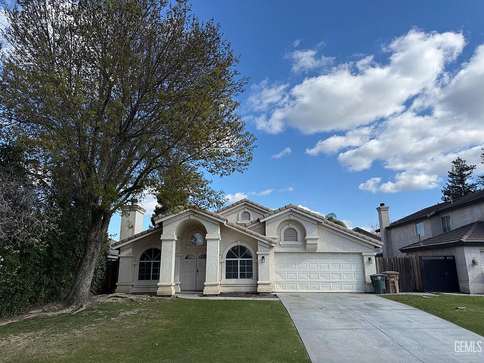 1st image of 804 Loch Lloyd Ln