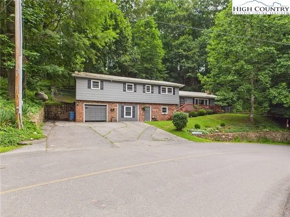 601 Dogwood Road, Boone, NC 28607