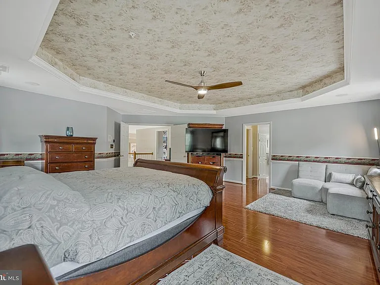 1117 Horizon View Pl — Photo 37