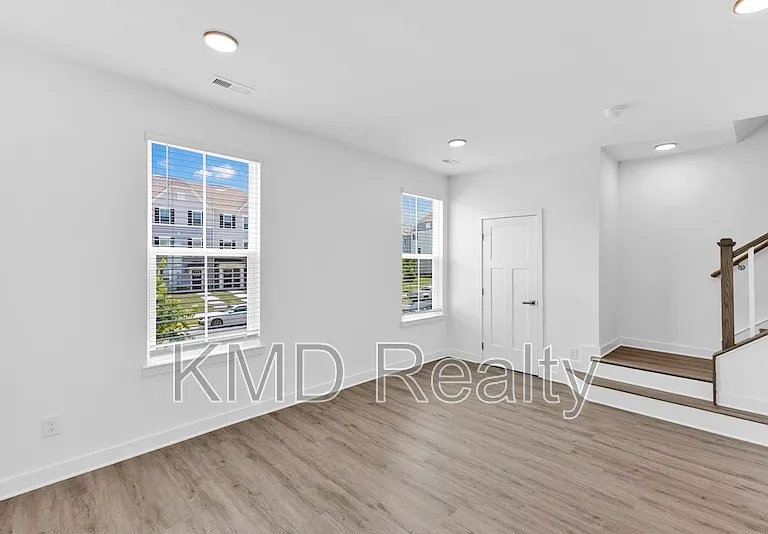 1713 Aspire St — Photo 6