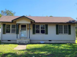 120 S 10th St, Okemah, OK 74859