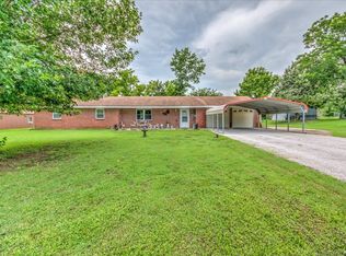325 S Hickory St, Copan, OK 74022