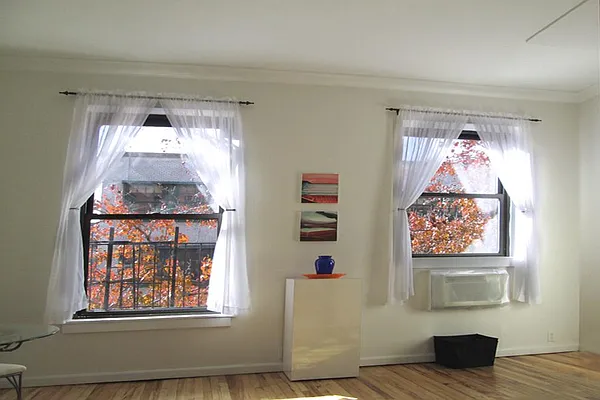 Sold by Corcoran | media 14