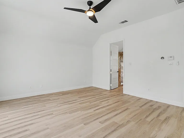 2905 Summer Cape Ct — Photo 16