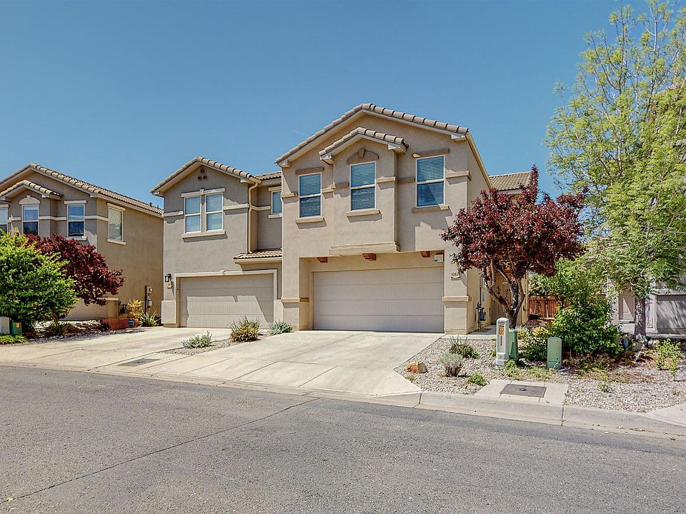 1st image of 10820 Arguello Trl NE