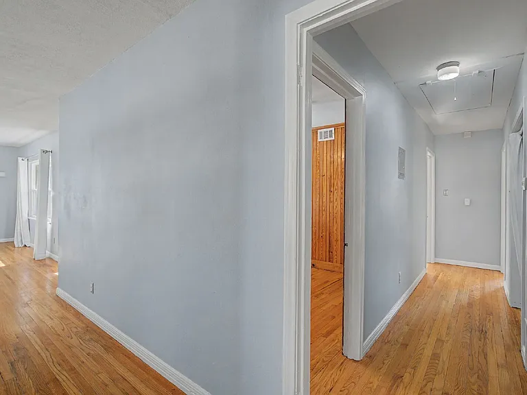 422 N Pecan St — Photo 11