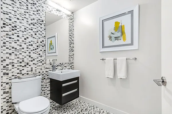 Sold by Compass | media 31