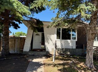 1638 S 5a Ave, Wainwright, AB T9W1J5