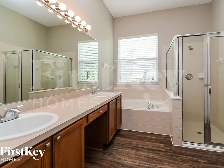 1080 Meadow Point Ct — Photo 10