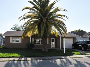 9111 Glen Moor Ln, Port Richey, FL 34668