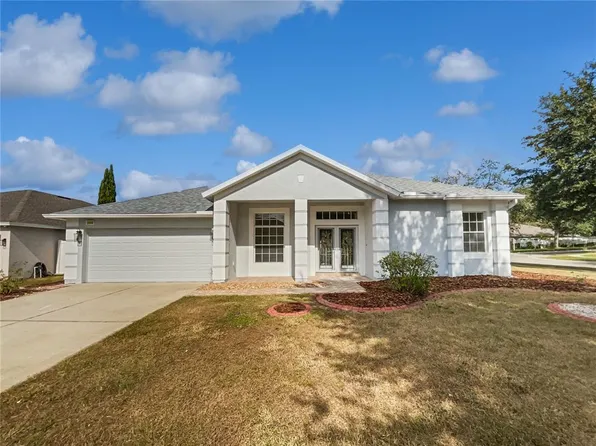 2046 Heartland Cir, Valrico, FL 33594