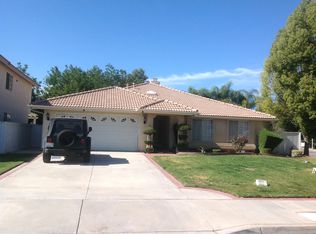 7884 Ruby Ct, Highland, CA 92346