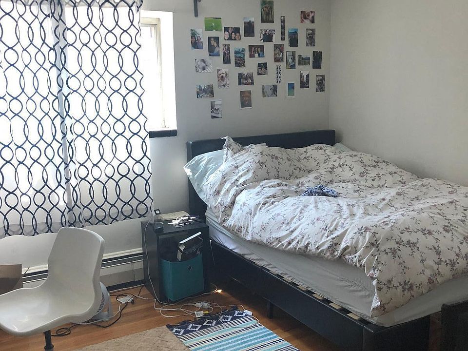 2nd image of 245 Kelton St #24II