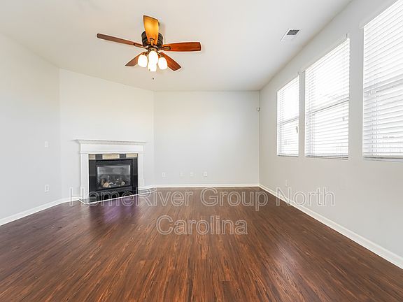 4th image of 7335 Lamplighter Close Dr