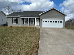 110 Close Dr, Martinsburg, WV 25404