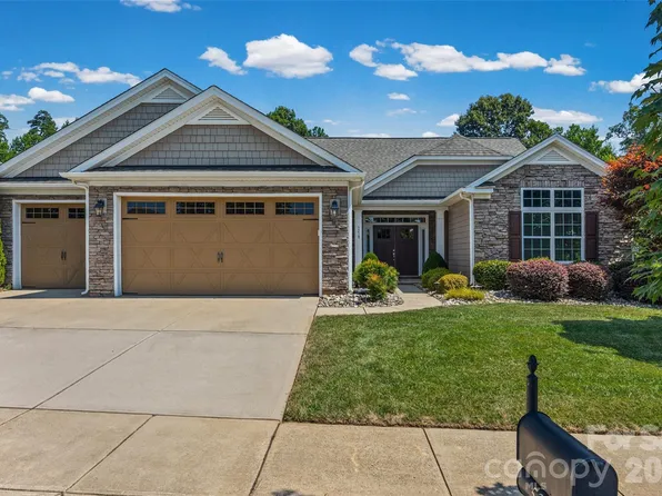 5218 Casper Dr, Charlotte, NC 28214