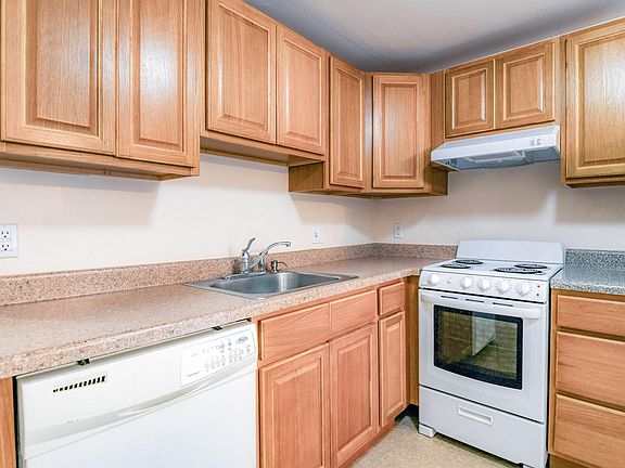 4th image of 605 Parr Meadow Dr #6E