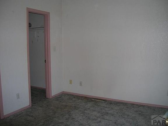 4th image of 1611 Fir St