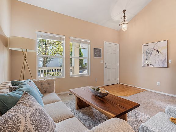 4th image of 6221 Elizabeth Ave SE