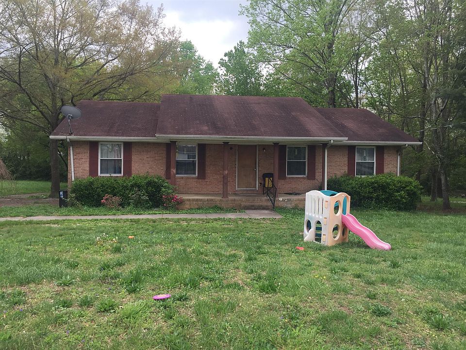 1st image of 81 Sharon Dr